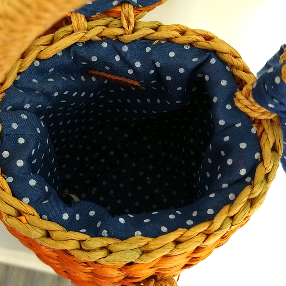 NWOT Most Wanted USA Crossbody Basket Purse With Blue & White Polka Dot Bow - Picture 8 of 9